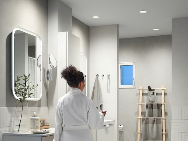 TRÅDFRI afstandsbediening en lampen ikea