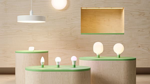 TRÅDFRI smart belysning LED-ljuskällor med och fjärrkontroll.