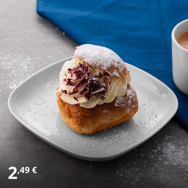 Traditional lent bun