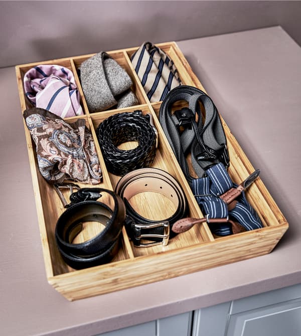 Transform our VARIERA cutlery tray into smart storage for accessories.