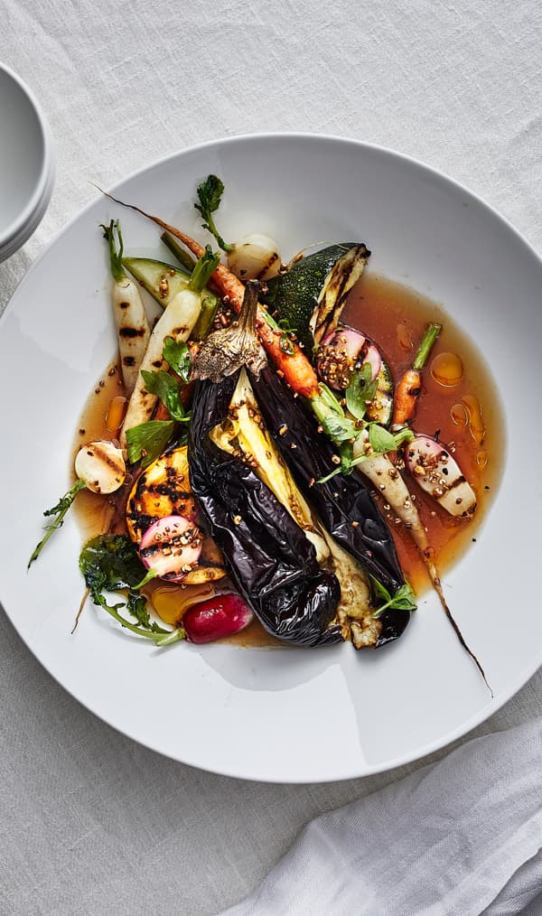 Try out the yummy IKEA recipe of Grilled veggies with fried IKEA PS whole grain mix and broth.