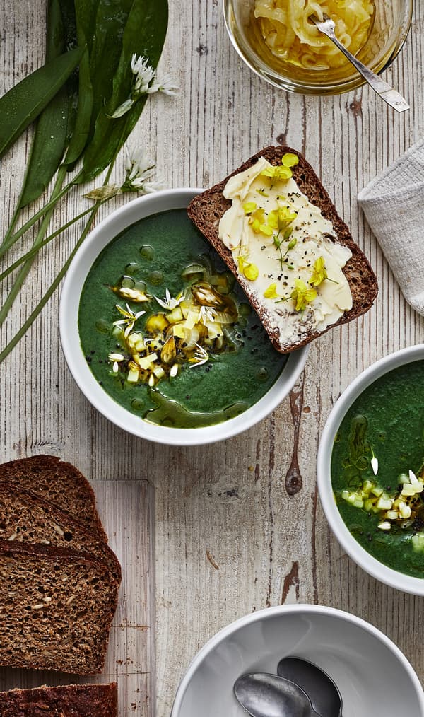 Try out the yummy IKEA recipe of Nettle and wild garlic soup with potatoes and onions.