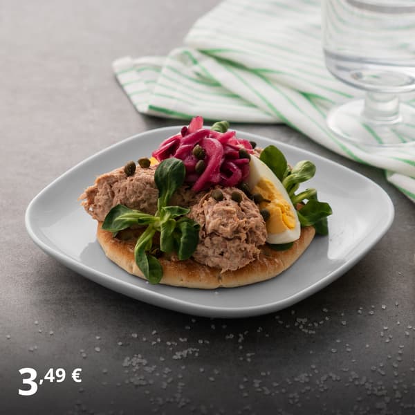 Tuna sandwich