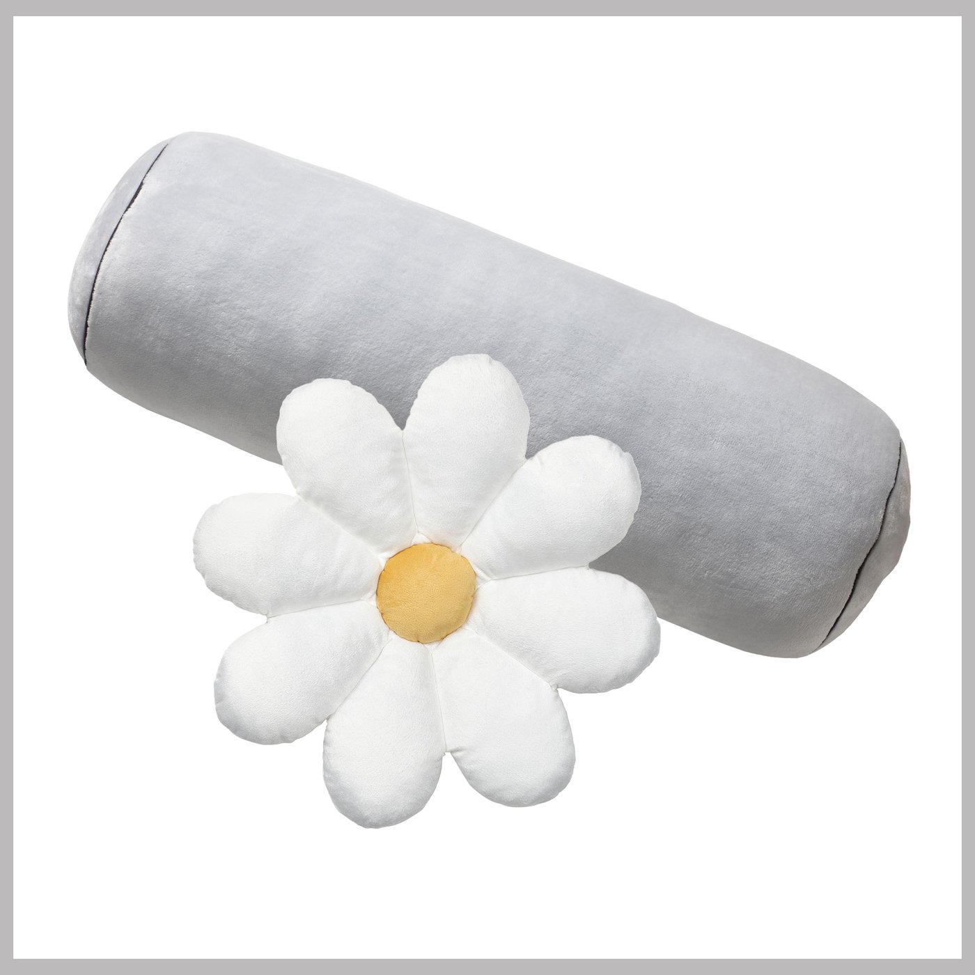 Två frilagda kuddar, en grå cylinderformad och en i form av en blomma, mot en vit bakgrund. 