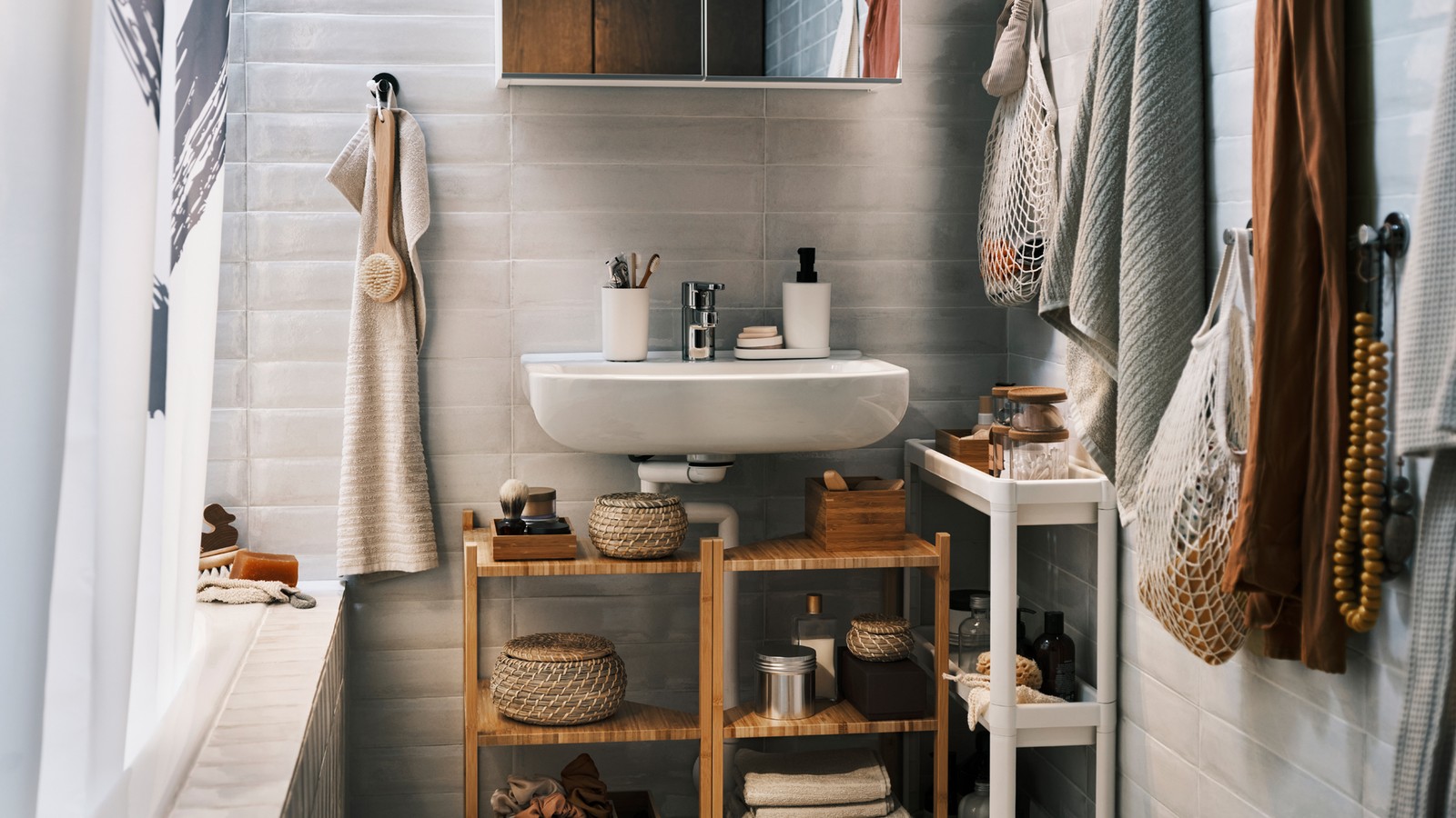 A gallery of bathroom tips - IKEA