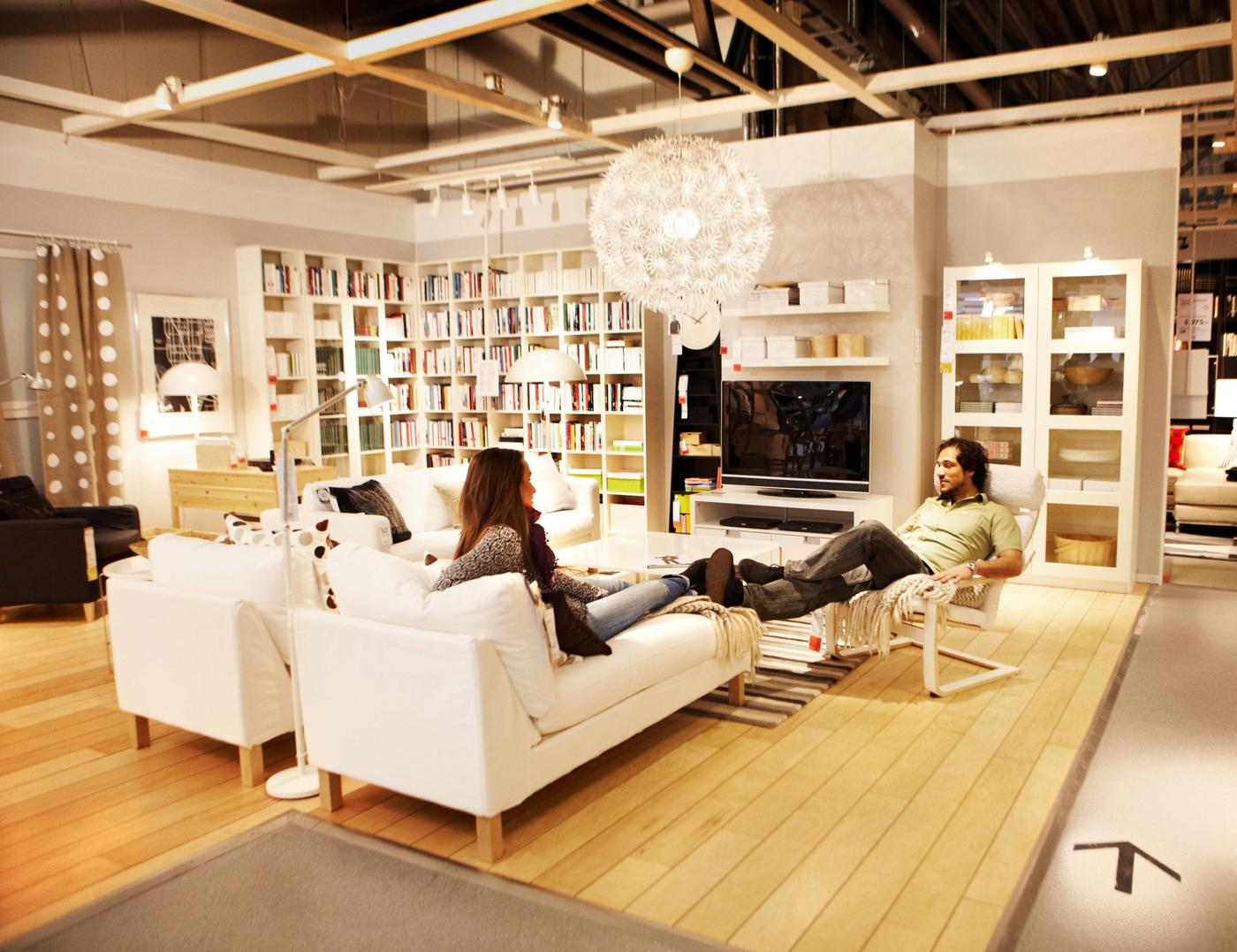 Two IKEA clients at the shop 
