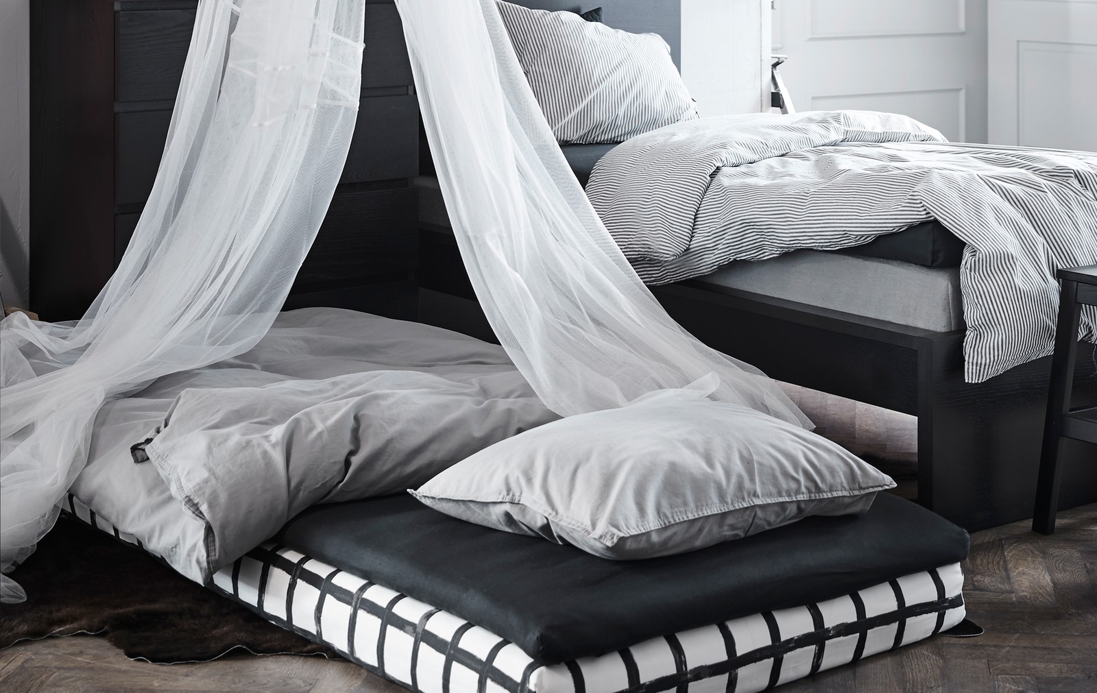 Make space for overnight guests IKEA