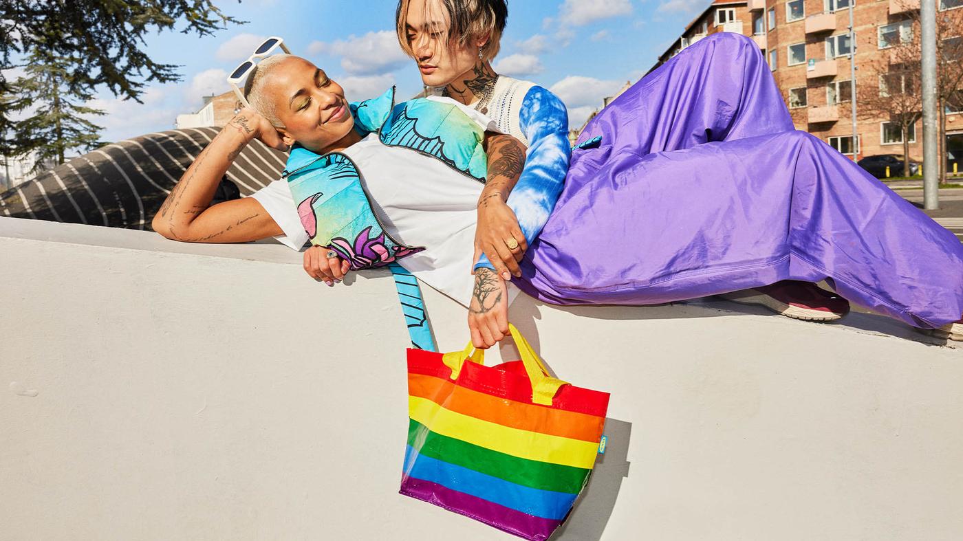 Shop STORSTOMMA rainbow bags