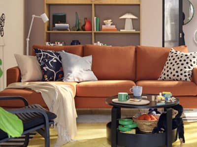 Un canapé orange SALTSJÖBADEN