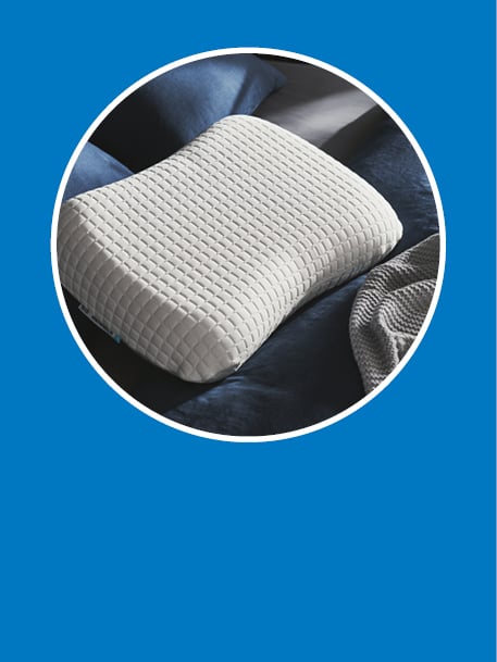 un coussin ergonomique de forme circulaire, sur fond bleu