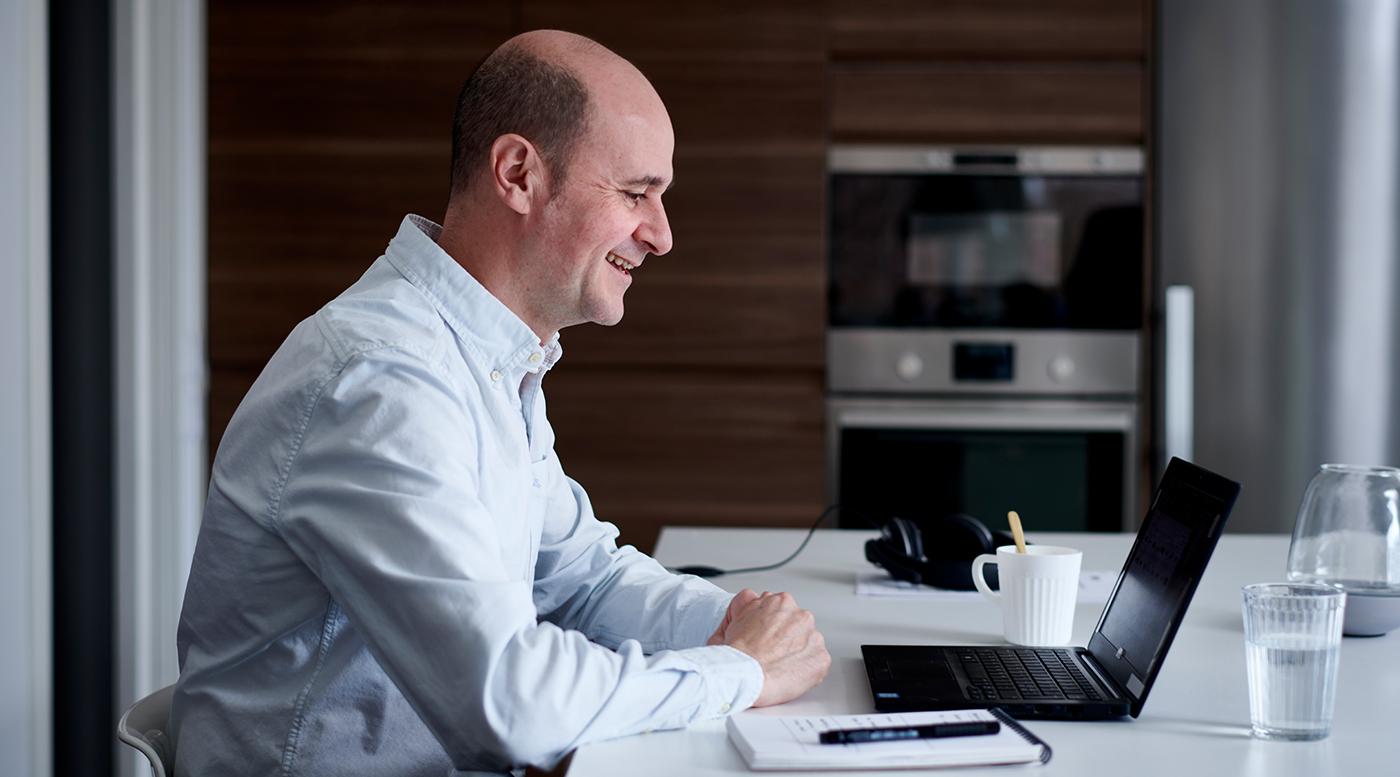 Nous suivre sur Facebook