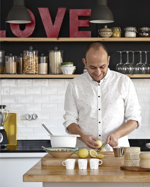 Un îlot de cuisine peut servir à beaucoup de choses