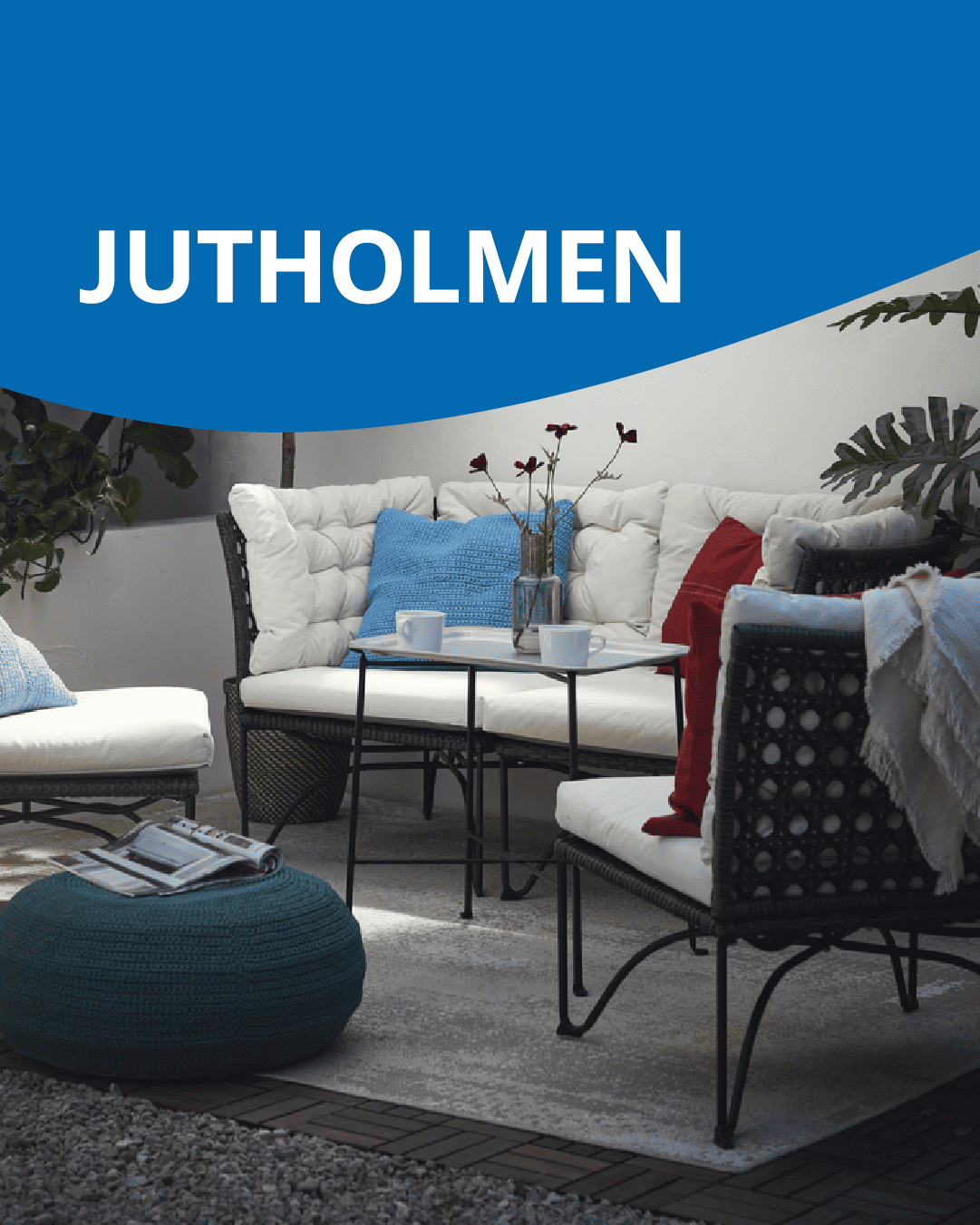 Un living de terraza con sofá y sillones de la serie JUTHOLMEN.