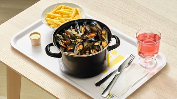 Un plateau moules frites chez IKEA.
