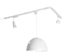 Un sistema de rieles de iluminación sobre un fondo blanco.