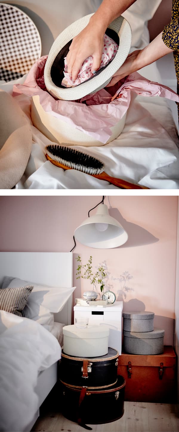 Una donna sta mettendo della carta nella corona di un cappello di paglia e sta riponendo il tutto in una cappelliera di colore beige.  Sotto, immagine di una camera da letto con cappelliere moderne e vintage e anche delle scatole.