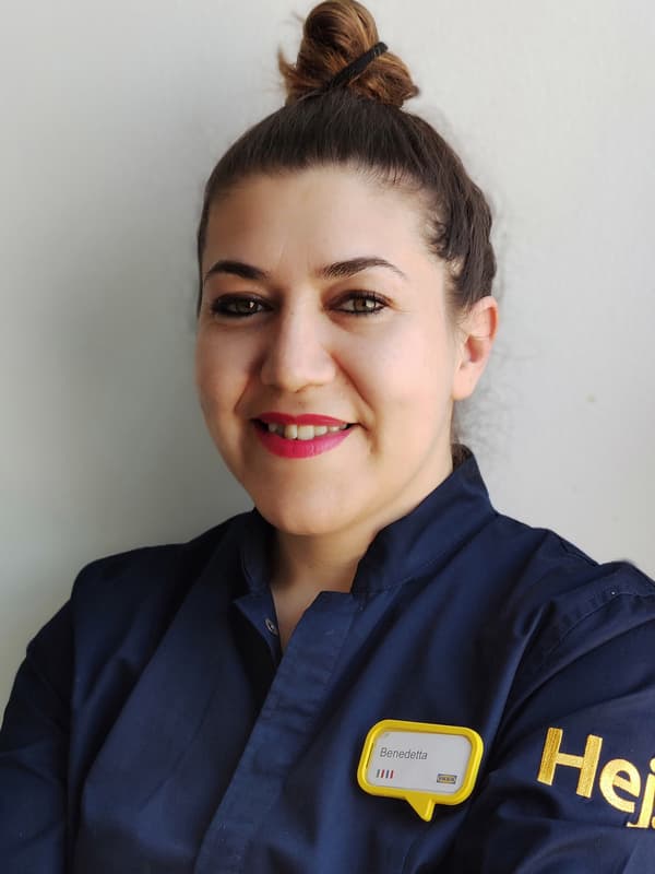 Una foto frontale di Benedetta.