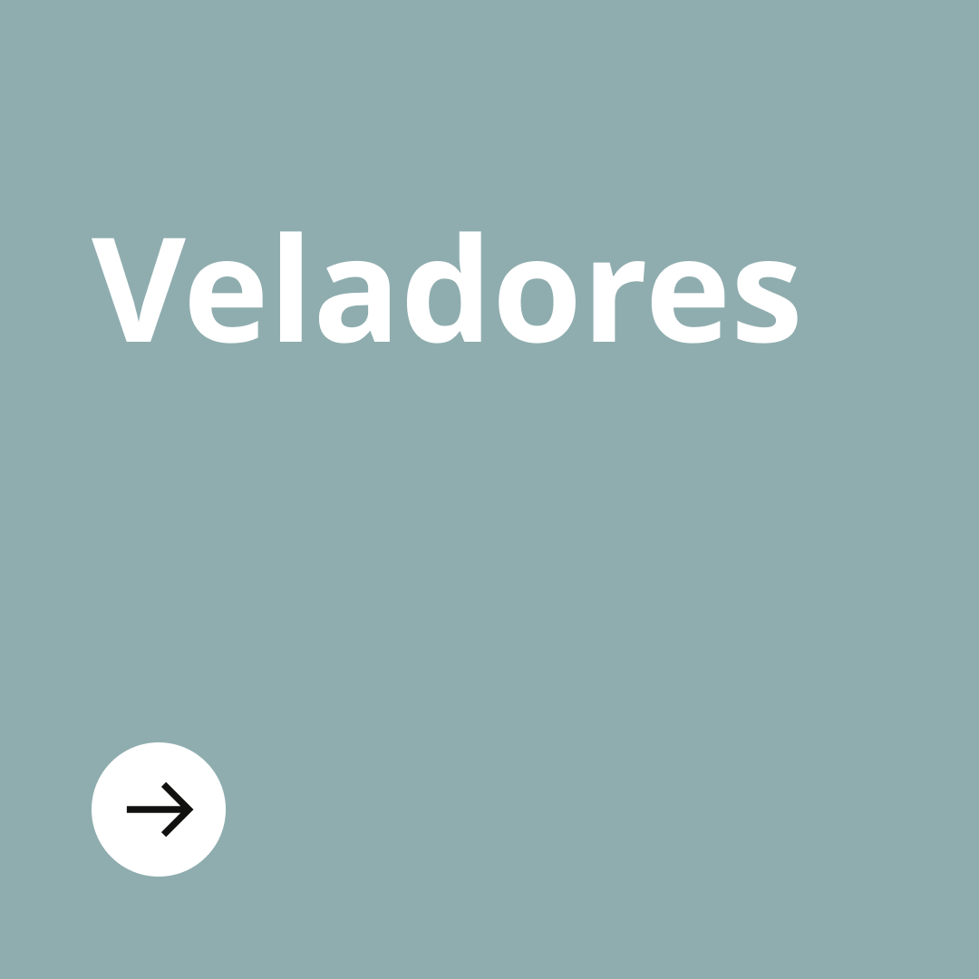 Una imagen de fondo celeste y la palabra "veladores", debajo un círculo blanco con una flecha negra