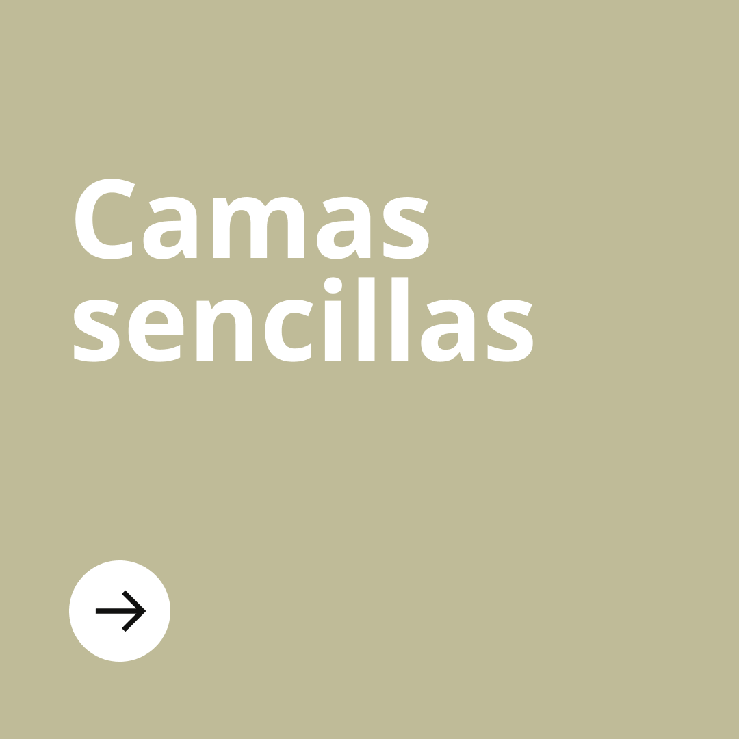 Una imagen de fondo verde olivo con el texto "camas sencillas" y en la parte inferior un círculo blanco con una flecha negra.