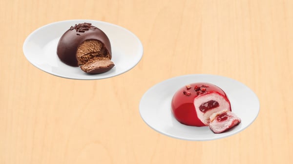 Una muosse al cioccolato e una al lampone