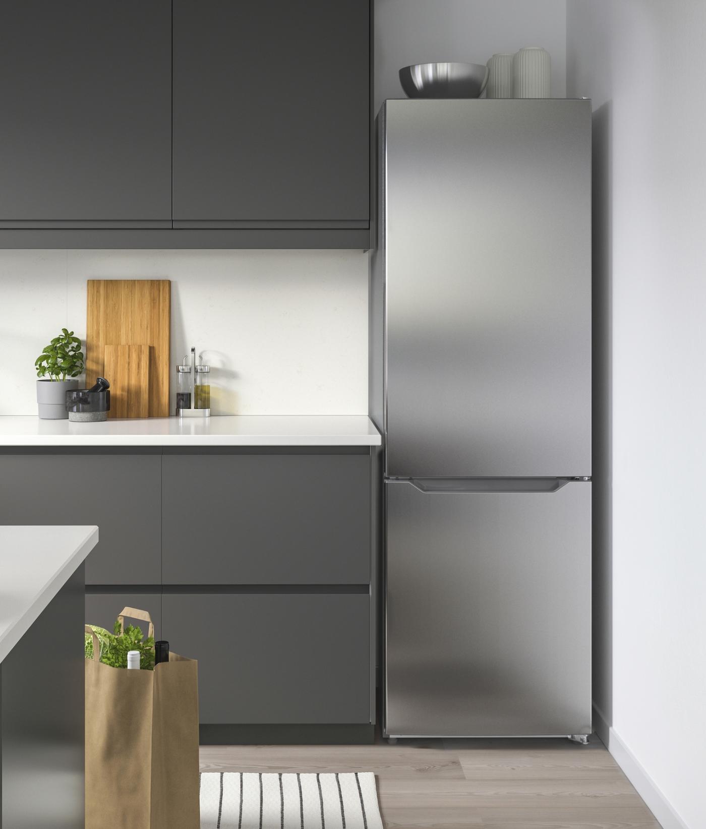 UPPKALLA Frigorífic/congelador, IKEA 300 independent/col acinox216/95 l