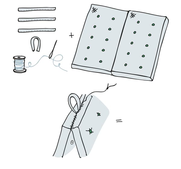 Use the extra fabric to make three hoops. As you sew a seam along the long side to join the two mattresses, attach the hoops as you go. You´re done! Secure three hooks to your wall and hang your mattress sofa backrest. When you feel like lounging on the floor, just take it down and relax!