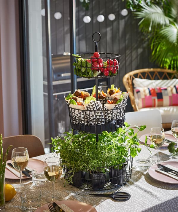 Use the power of presentation when it comes to serving your food. Try a stylish serving basket such as IKEA SOMMAR 2018 3-tier serving basket in black steel!
