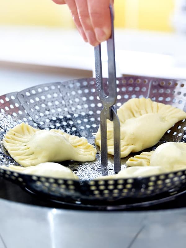 Ustensiles de cuisine et art de la table