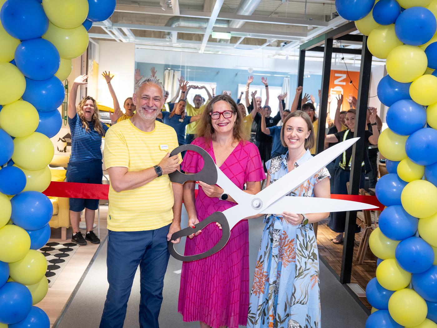 v.l. Gottfried Kienzl (Market Manager IKEA Klagenfurt), Stadträtin Dipl. Ing. Constance Mochar und Patricia Ganster (Omni Area Managerin IKEA Österreich)