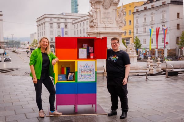 v.l.n.r. Nicole Steger - Equality, Diversity & Inclusion Leader IKEA Austria, Julian Knöbl, MSc: Koordinator der COURAGE Linz 