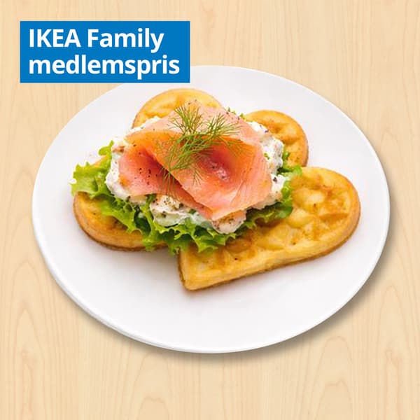 Vafler
med salat, marineret laks, flødeost, dild og citron