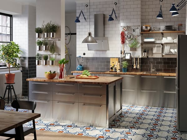 VÅRSTA is a flexible and affordable kitchen.