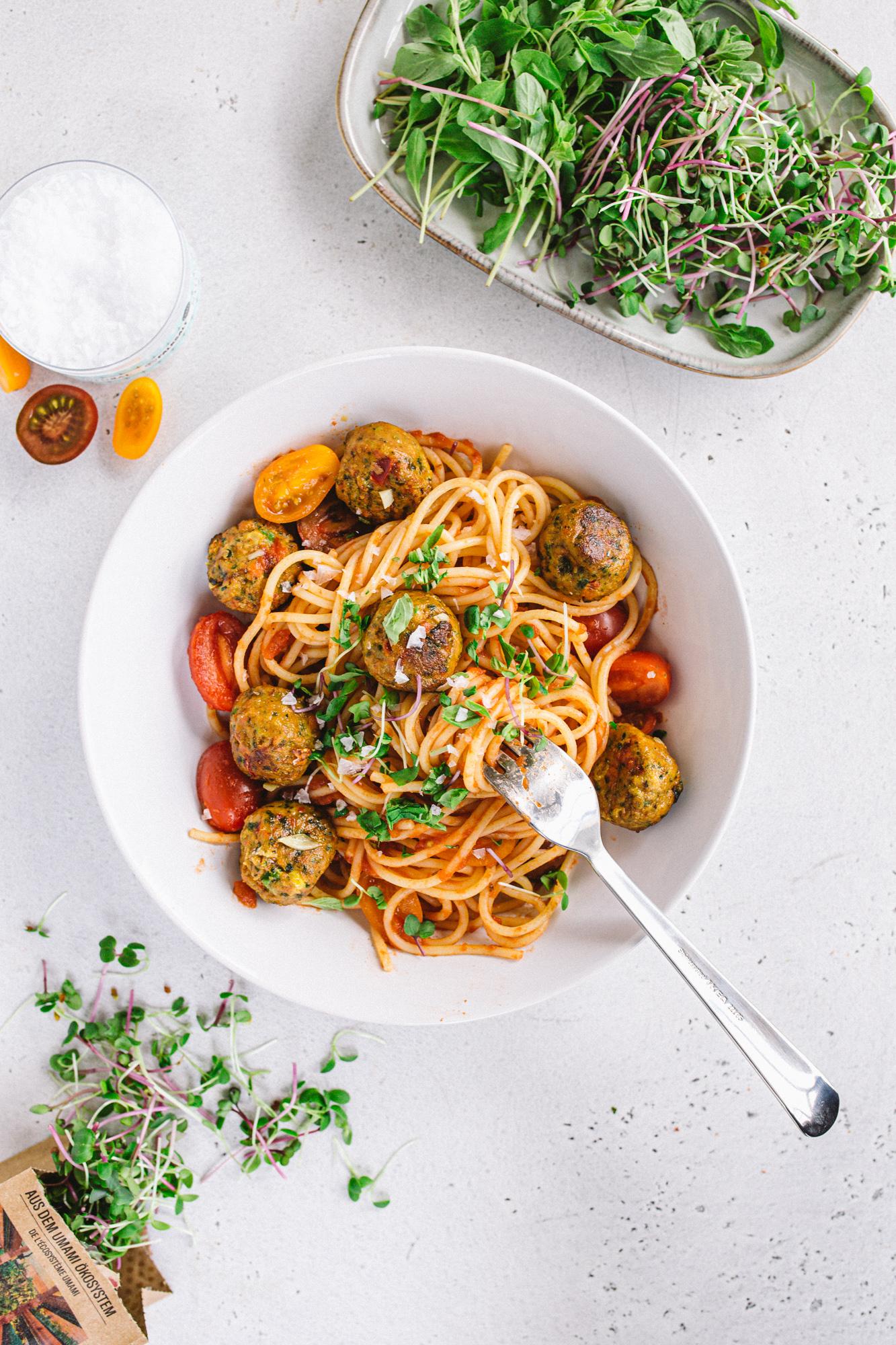 Vegan pasta with vegetable balls
