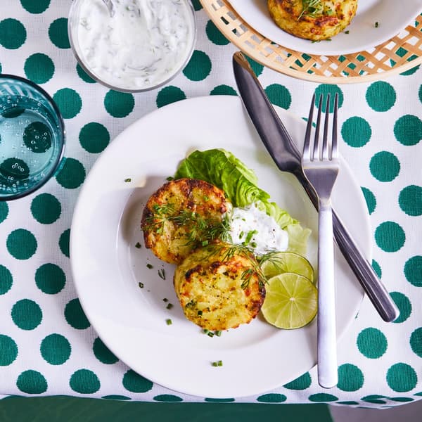Vegetable medallions with yoghurt sauce