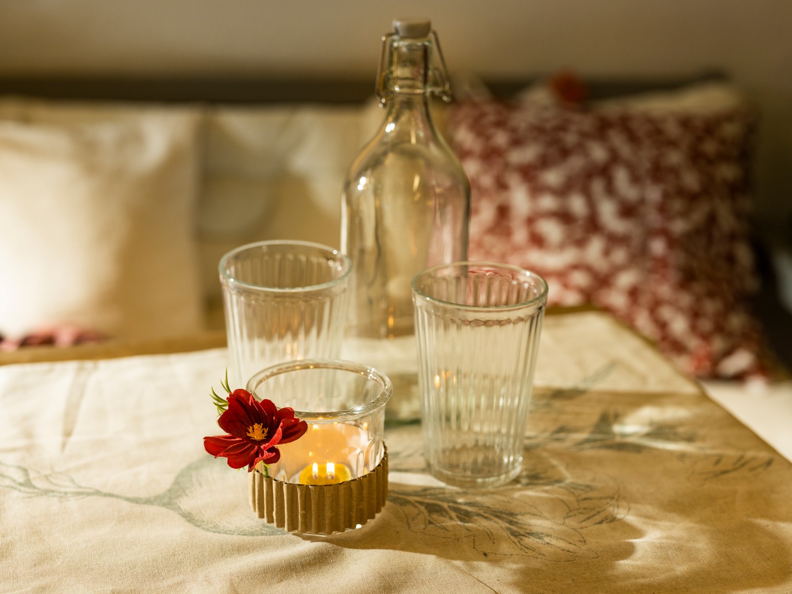 Karton trifft Blumen Windlicht mit UpcyclingFaktor IKEA Österreich