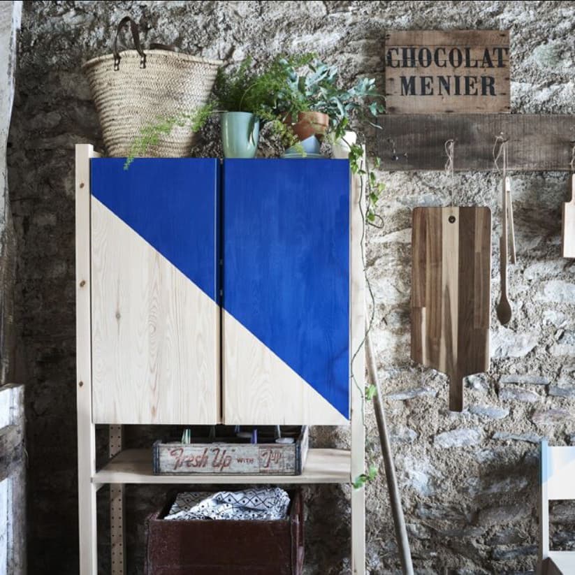 Visita a casa: atualizar um armário IVAR com tinta