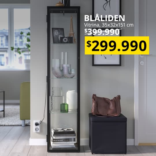 Vitrina IKEA con precio promocional por mayo.