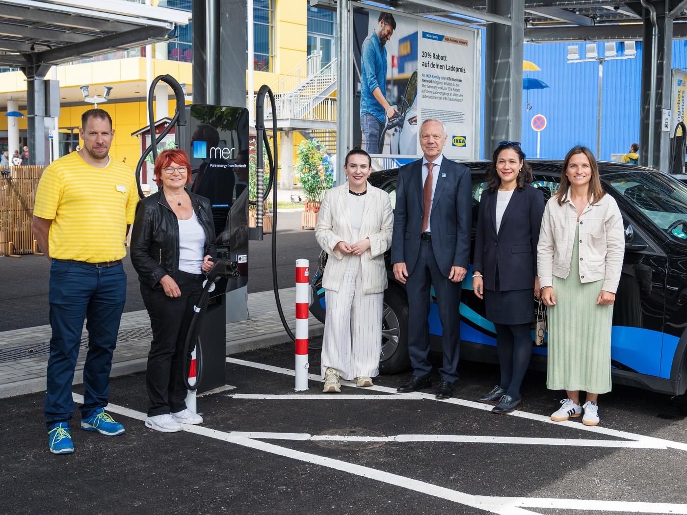 Von Links nach rechts: Thorsten Bauer, Market Manager IKEA Freiburg / Gabi Rolland, MdL und stellv. Fraktionsvorsitzende der SPD Baden-Württemberg / Enita Ramaj, Country Communication Managerin und Mitglied der Geschäftsleitung bei IKEA Deutschland / Günter Fuhrmann, Geschäftsführer bei Mer Germany / Nadyne Saint-Cast MdL, Wahlkreis Freiburg II, Bündnis90/Die Grünen / Sandra Zoonz, Area Managerin bei IKEA Deutschland // (c) Joachim Hoppe Fotografie
