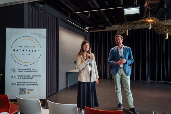 Vortragende Verena Judmayer und Roman Eberharter von ÖMA