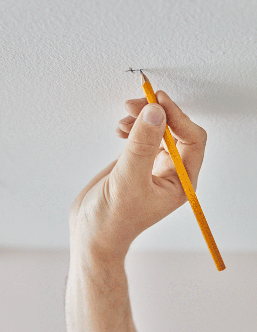 Want to know how to make a canopy bed? IKEA can show you the steps with VIDGA track system. After you measure and cut the rails, mark out drill spots in the ceiling. Drill and attach the whiteVIDGA ceiling fitting. Then click the rails in.