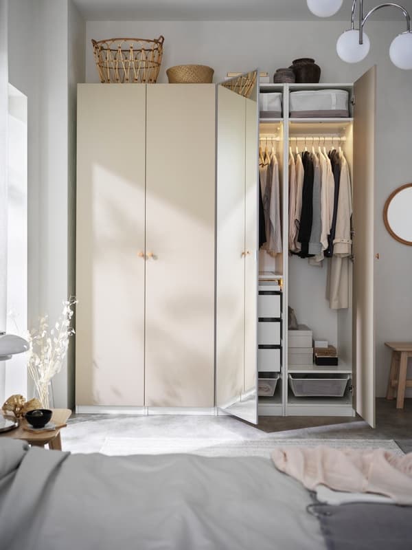 wardrobe