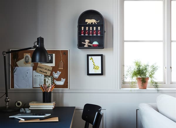 When there’s no more shelf room, use your walls. With a hangable BOLLEBYGD display box, you get the best of both worlds.