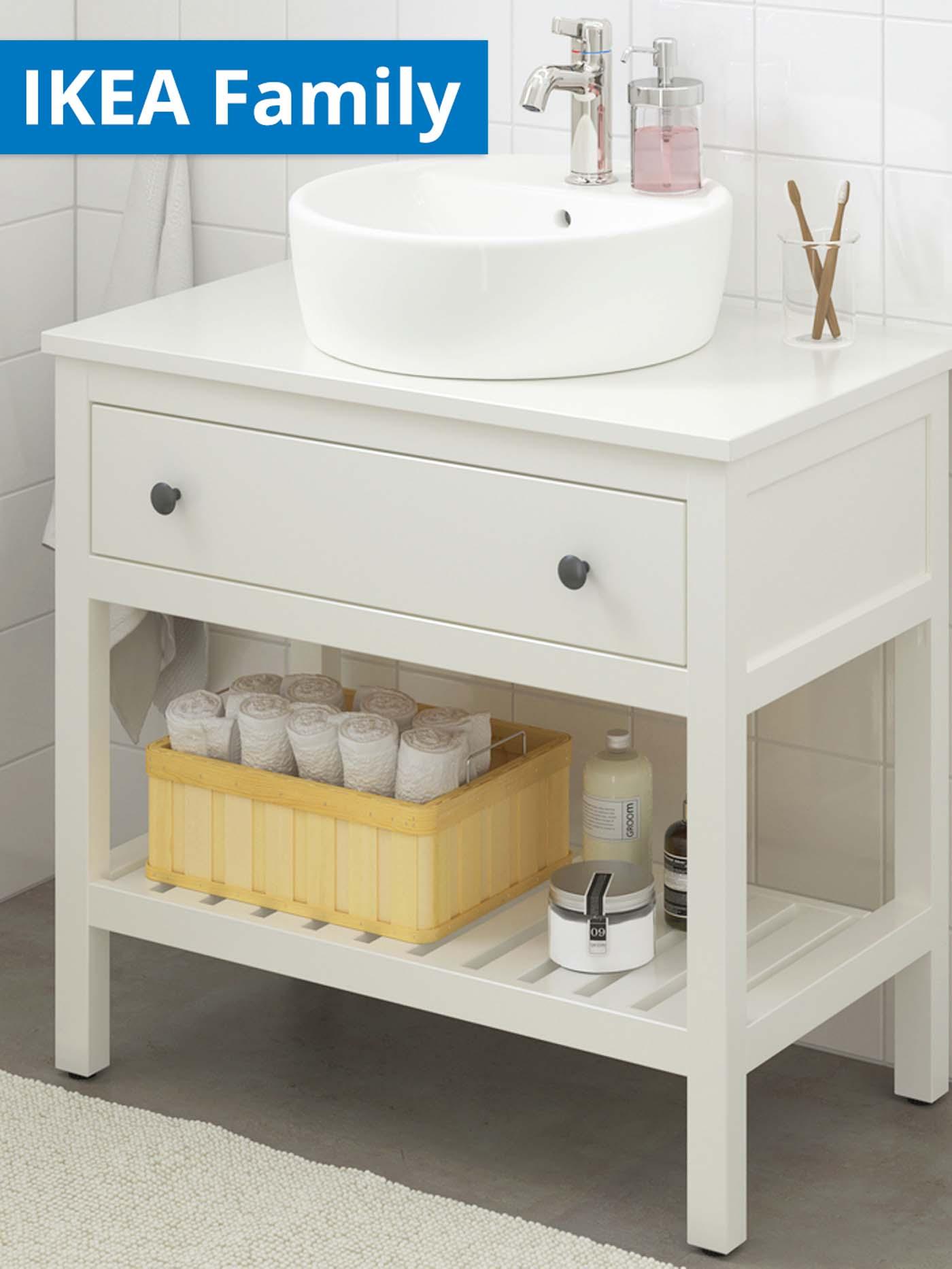 White HEMNES wash-stand in bathroom