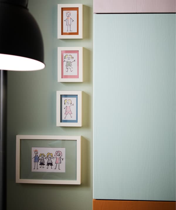 White RIBBA frames fit all kinds of motifs in many different sizes.