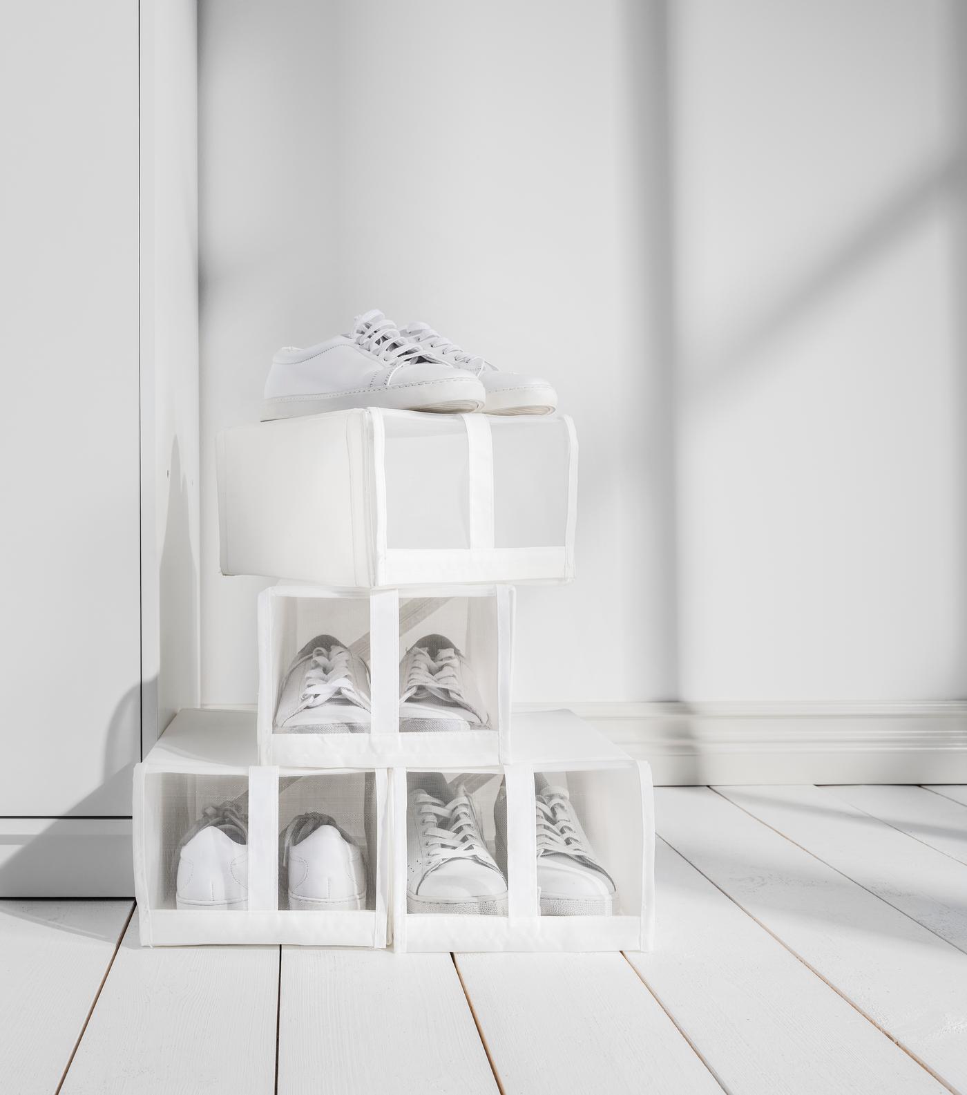 White SKUBB shoe boxes