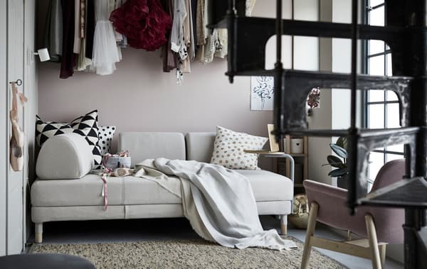 With an IKEA FLOTTEBO sleeper sofa, your living space will have a comfortable and and convenient center point. No matter activities you enjoy.