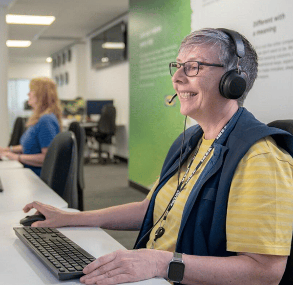 woman on call providing remote service