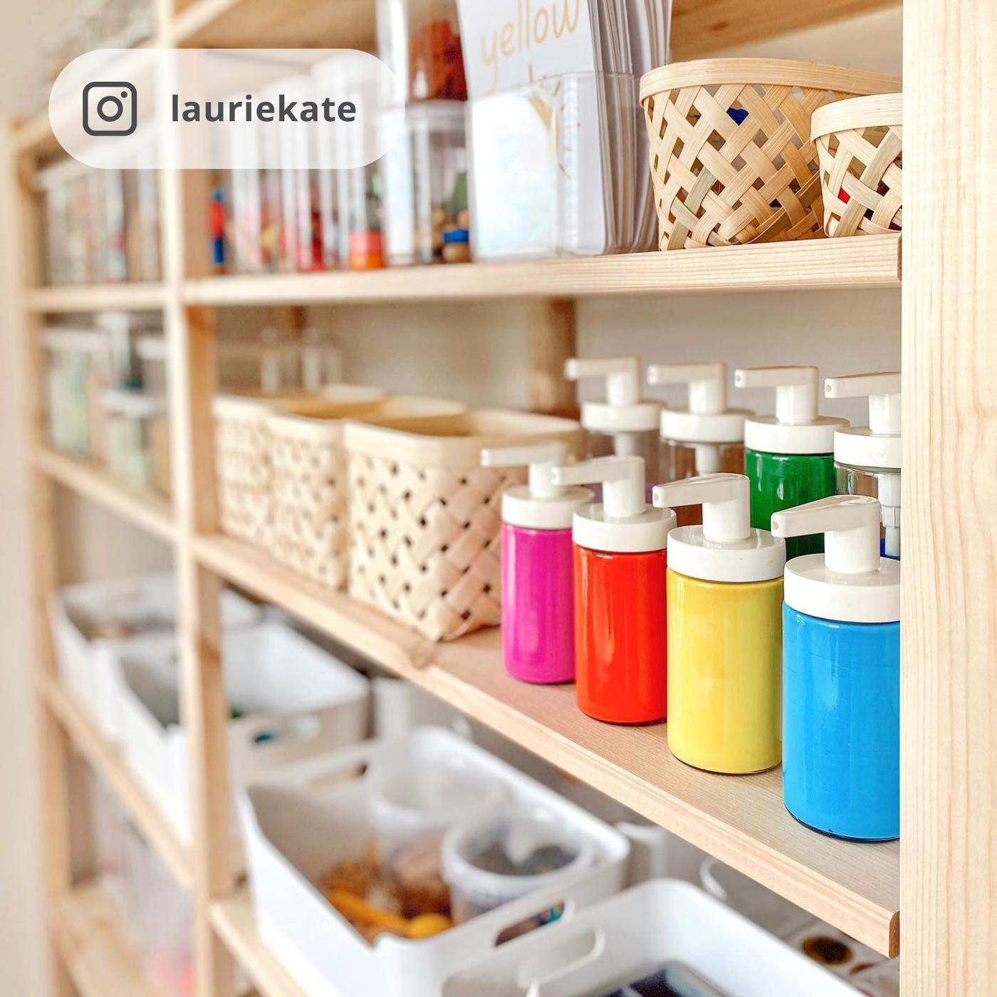 Wooden shevling unit