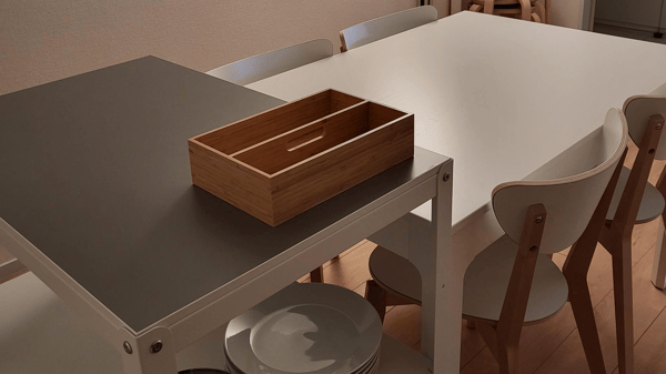 白を基調とした、落ち着いたダイニングスペース。