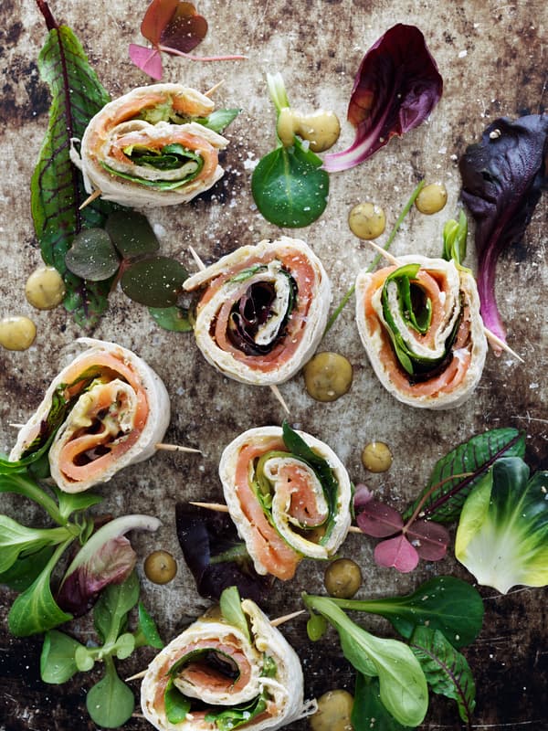 Wraps con salmón afumado, eiruga e queixo crema